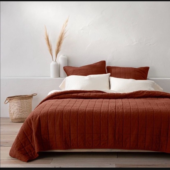 Casaluna Bedding Casaluna Heavyweight Linen Blend Quilt Poshmark